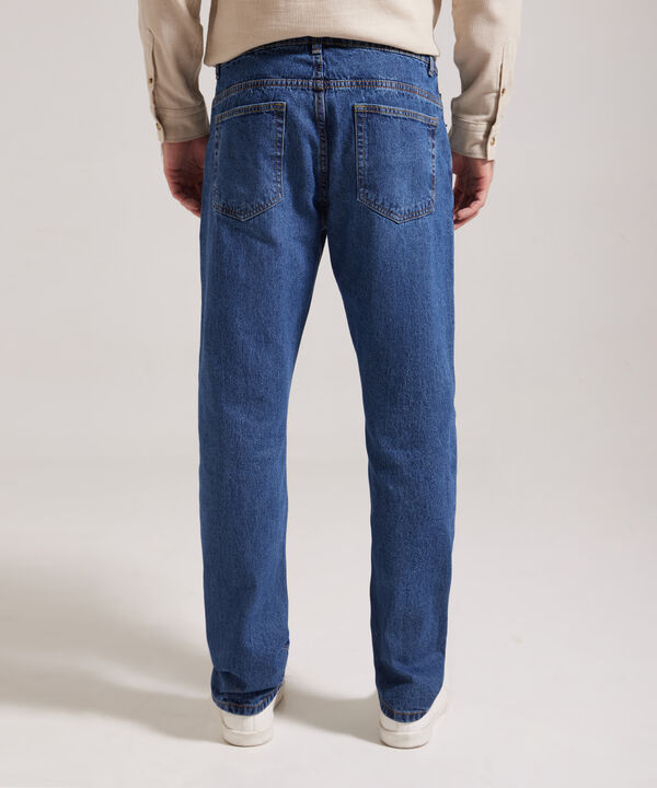 Jean Regular Tono Azul Oscuro