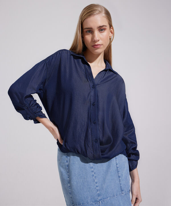 Camisa Con Entorche En Delantero Tono Medio, Manga Larga