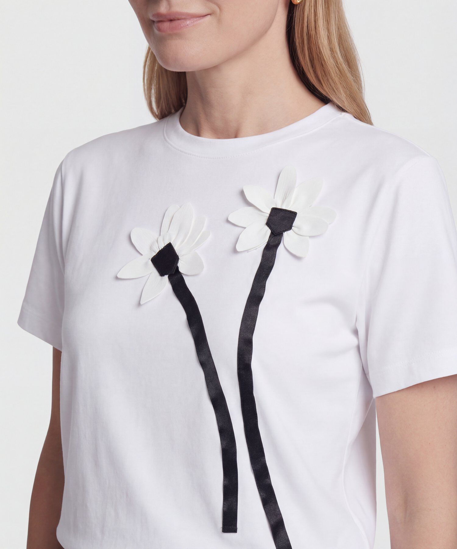 Camiseta con Apliques de Flores Para Mujer