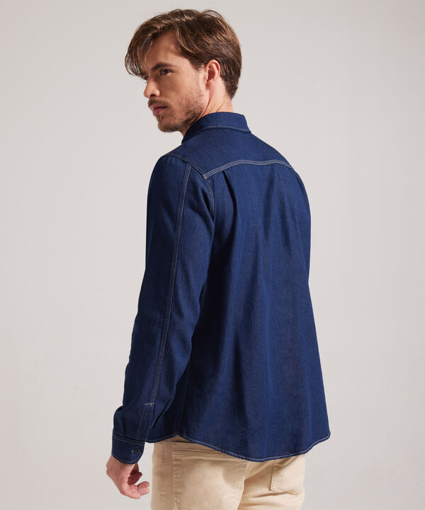 Camisa Con Doble Bolsillo Bicelado Tono Azul Oscuro