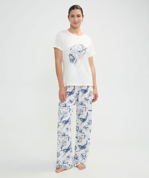 Conjunto de Pijama Estampado Floral image number null