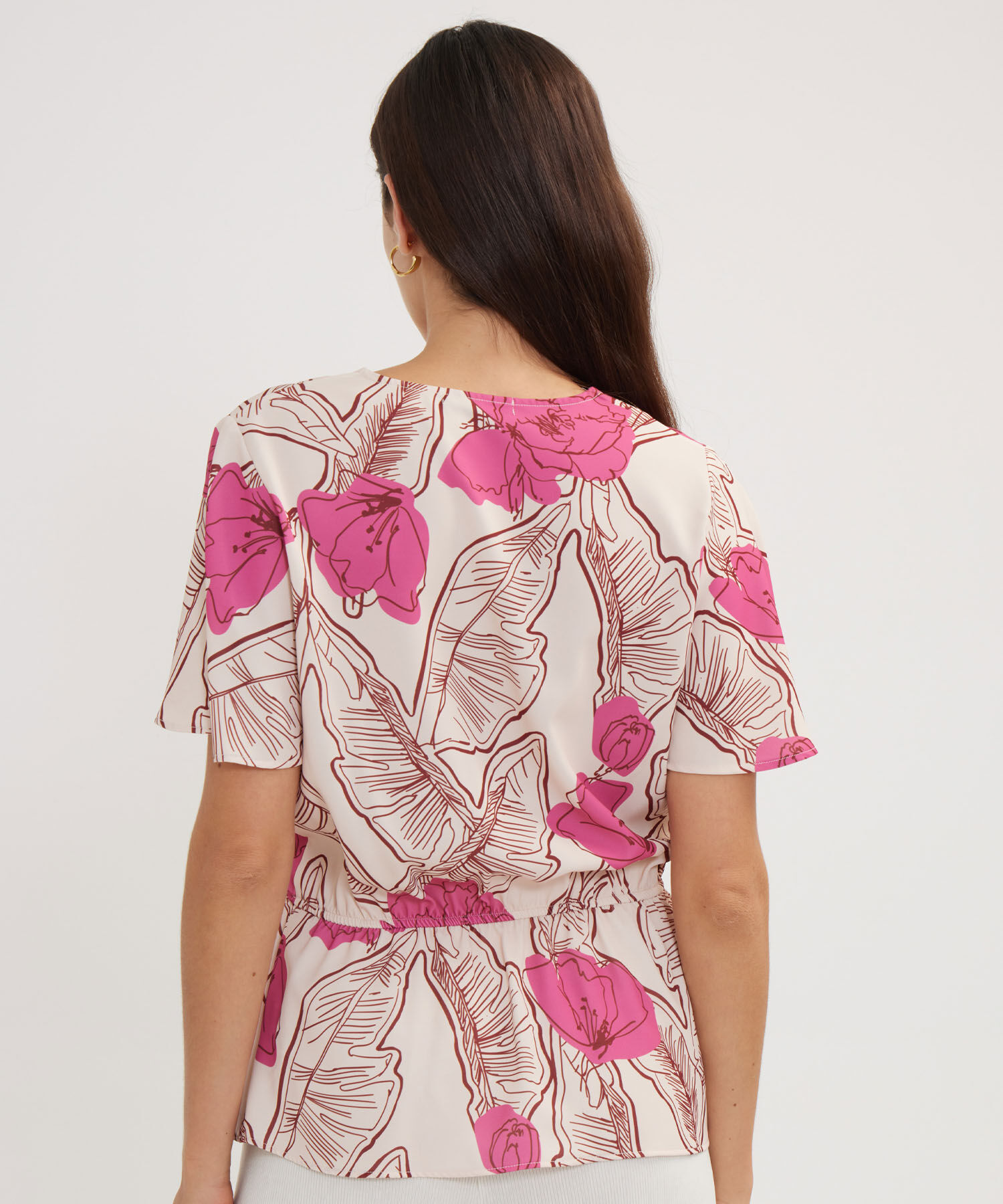 Blusa Estampada, Con Multiagujas En Escote
