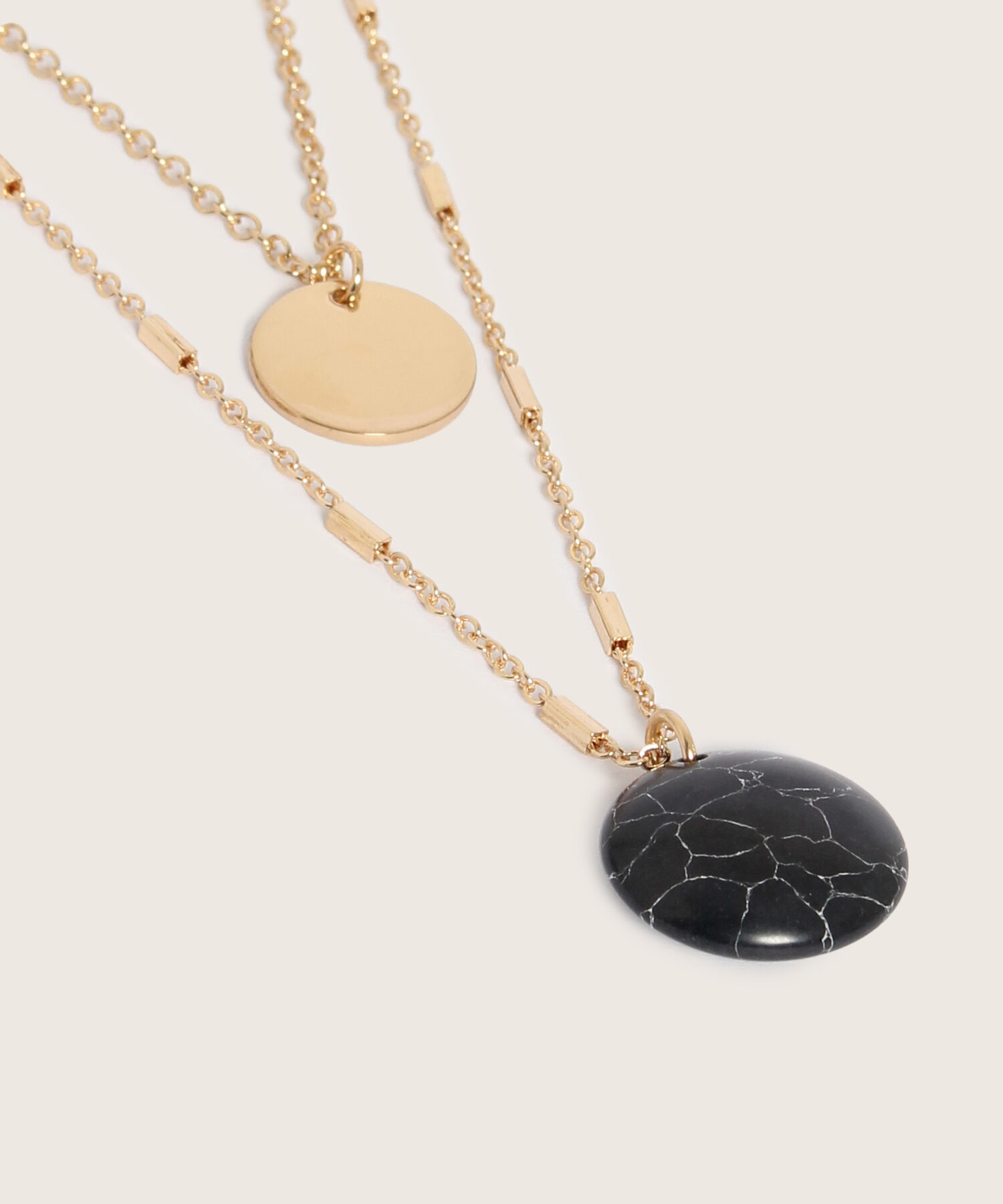 Collar Tres Capas Cadenas Y Dijes Redondos Mujer