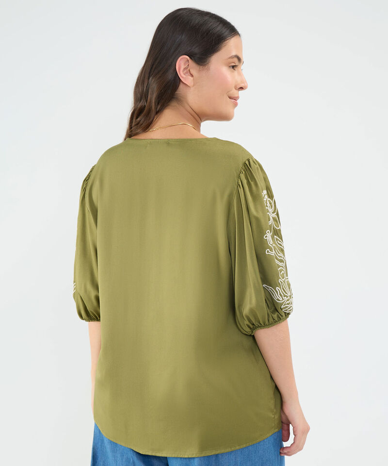 Blusa con Bordado