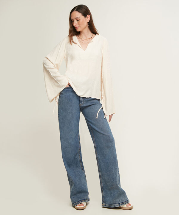 Blusa Cuello V image number null