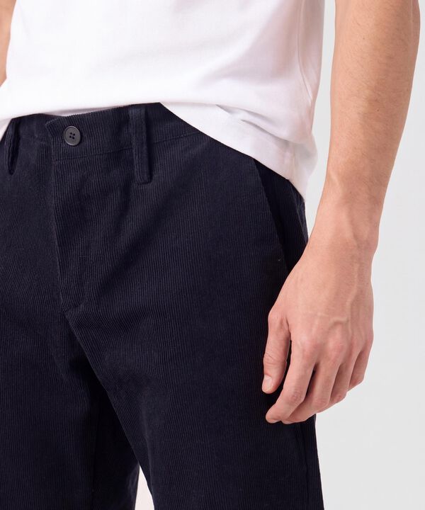 Pantalon Unicolor En Pana