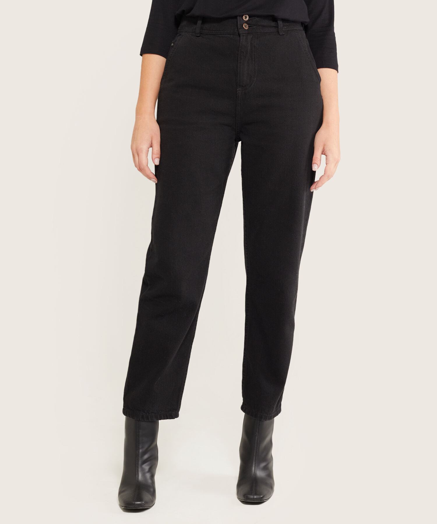 Jean Tipo Straight R&iacute;gido