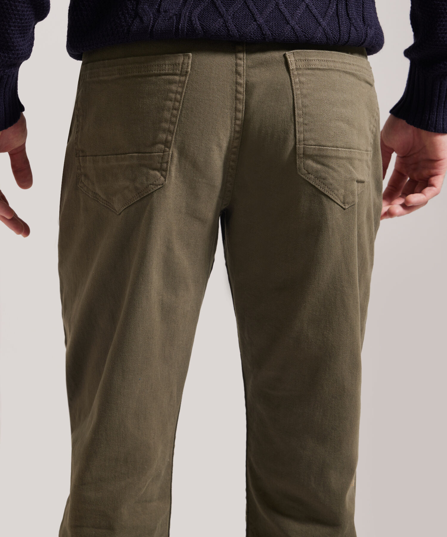 Pantalón Cinco Bolsillos Fit Regular