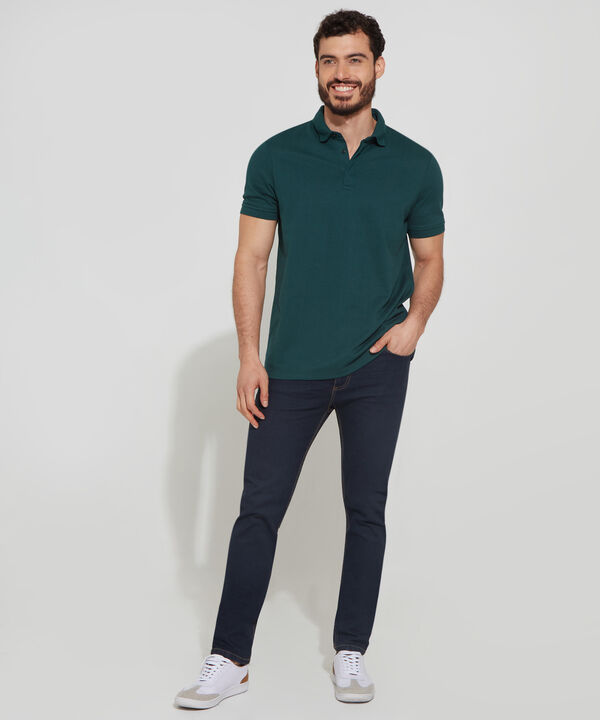 Polo Con Textura Unicolor, Regular Fit.