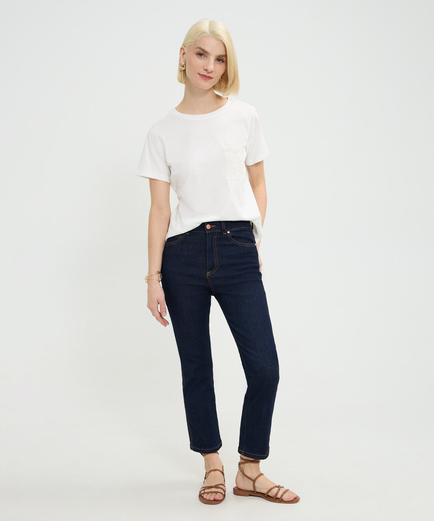 Jean Straight Femenino Tono Raw