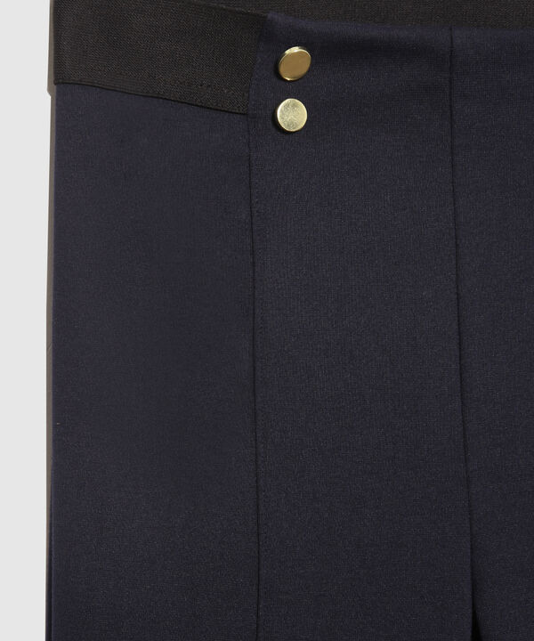 Leggins con Botones Decorativos image number null