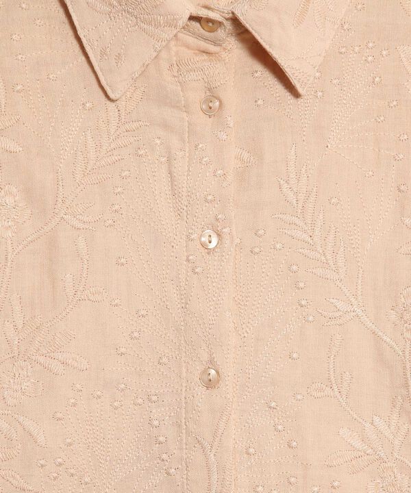 Camisa con Bordado