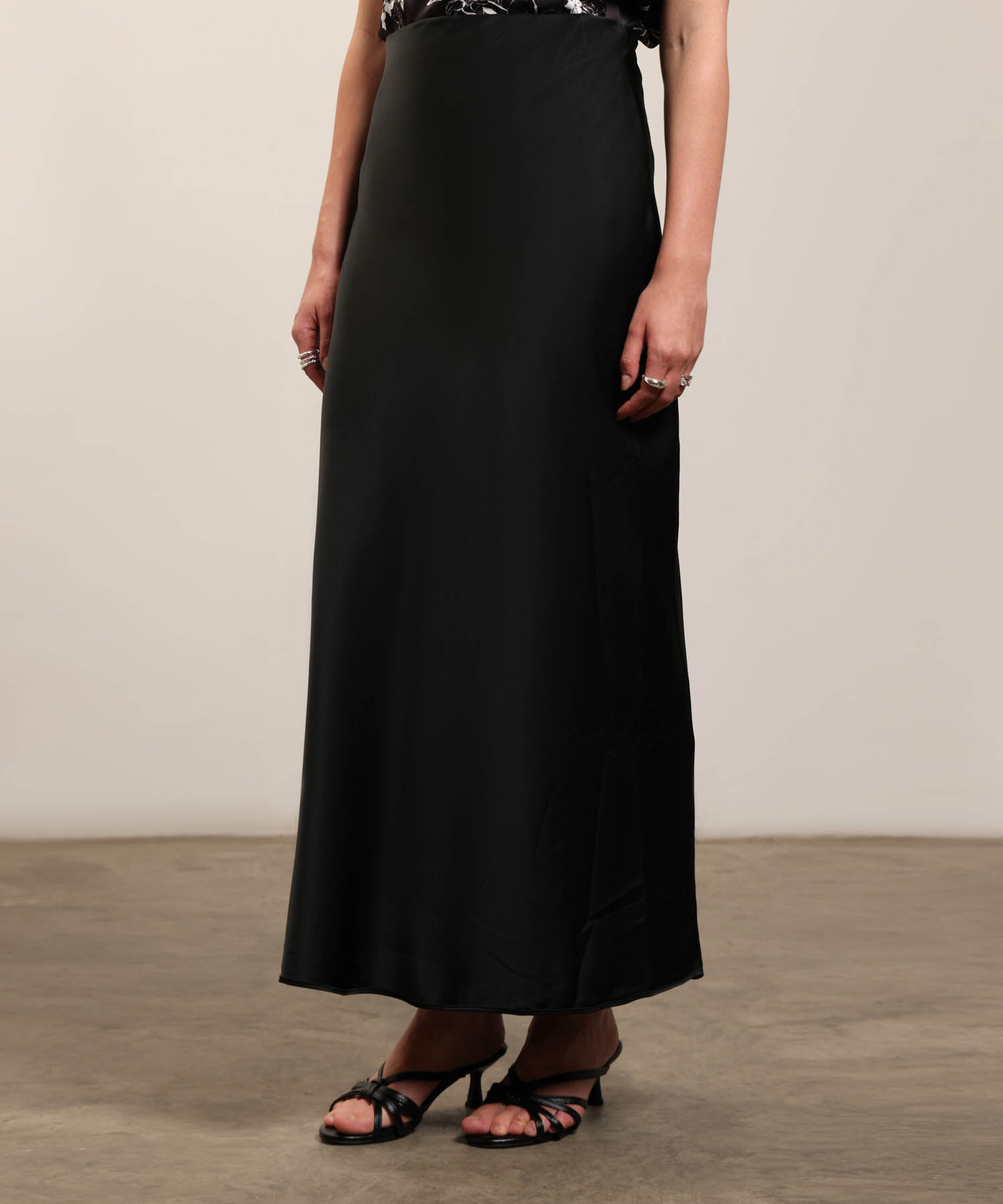 Falda Larga Minimalista para Mujer