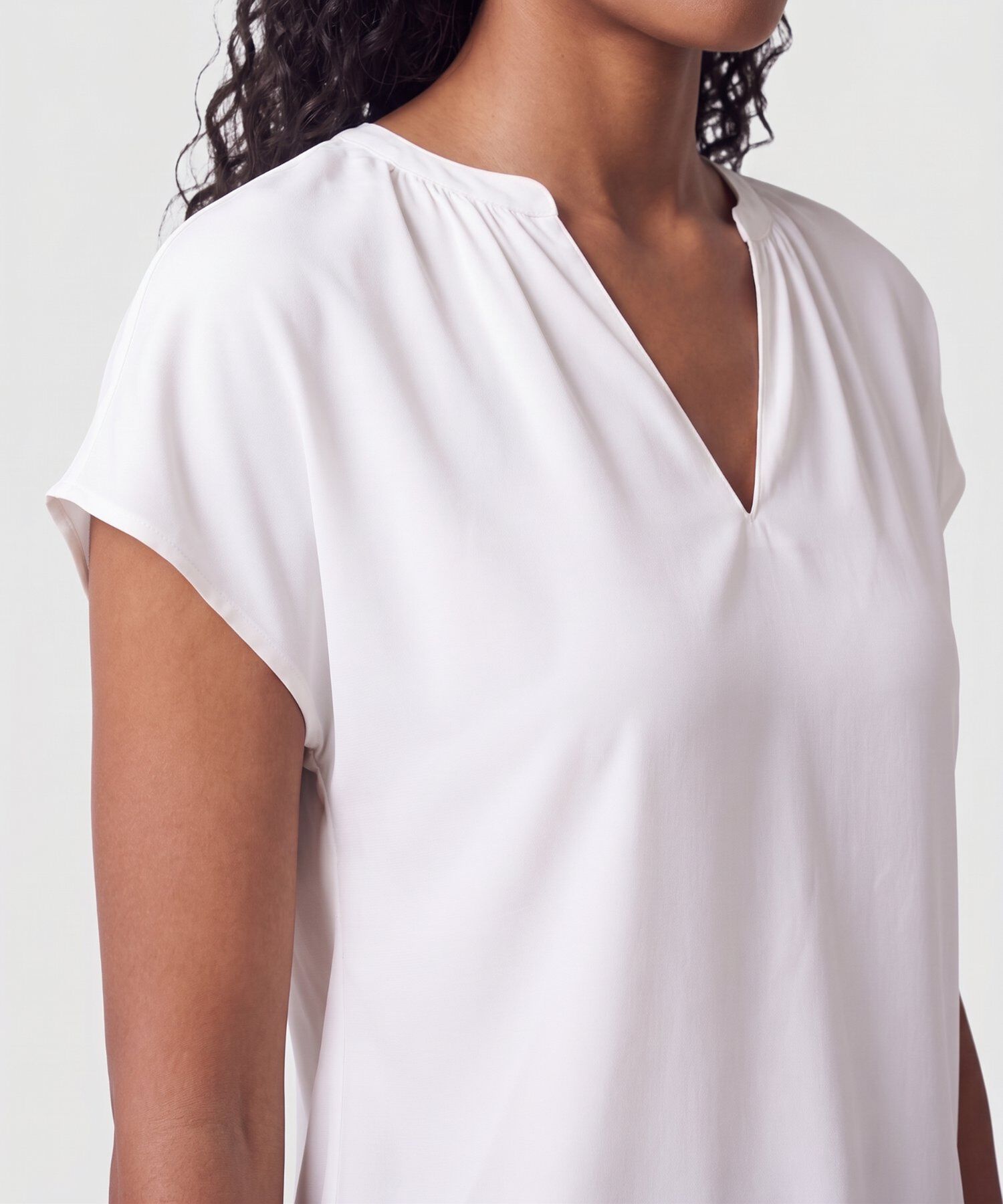 Blusa Cuello V Manga Corta Mujer