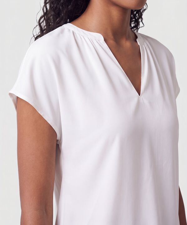 Blusa Cuello V Manga Corta Mujer