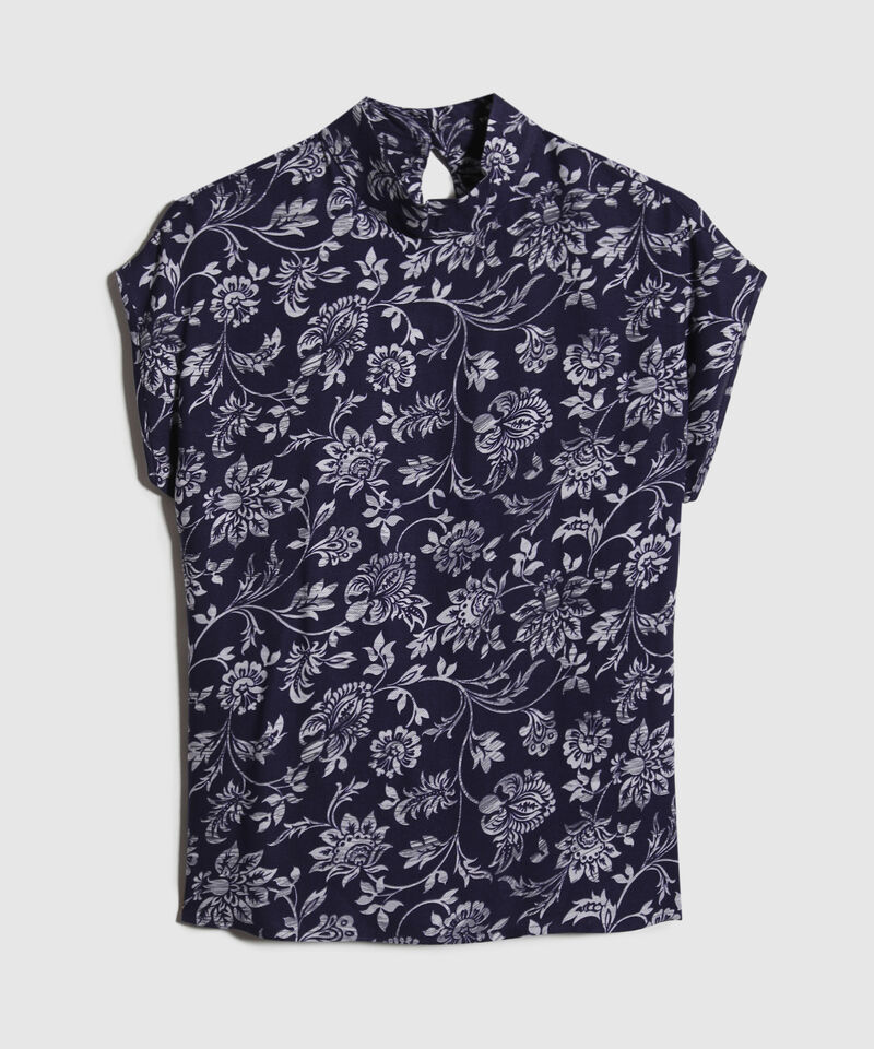 Blusa Estampada, Manga Corta, Cuello Alto, Silueta Fluida