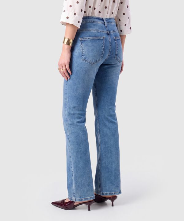 Jeans De Corte Flare Para Mujer