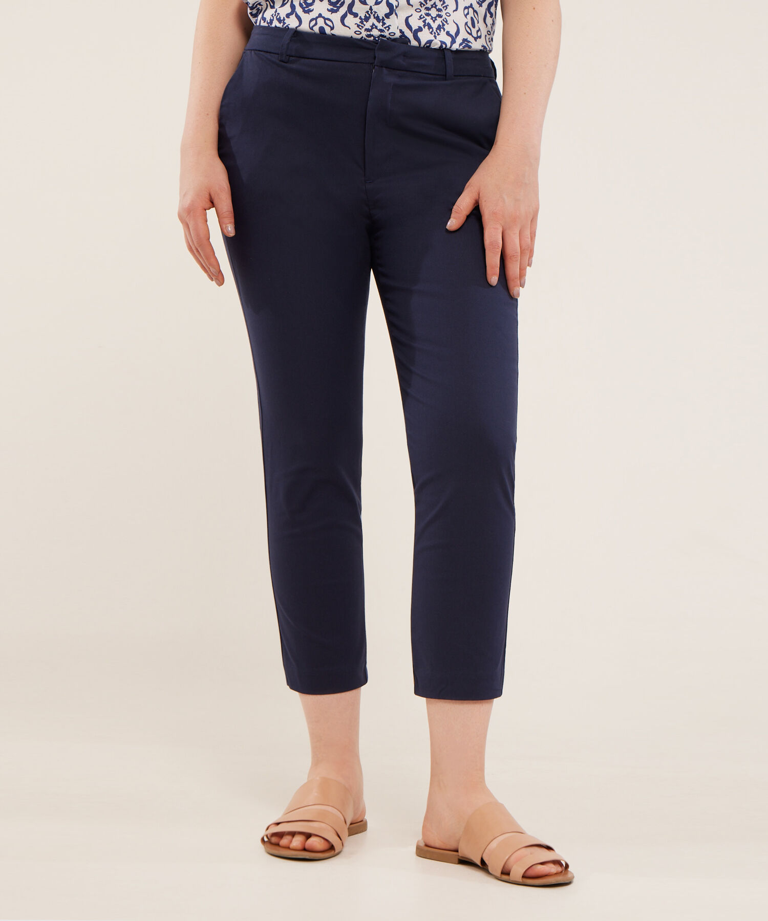 Pantalón Capri Unicolor