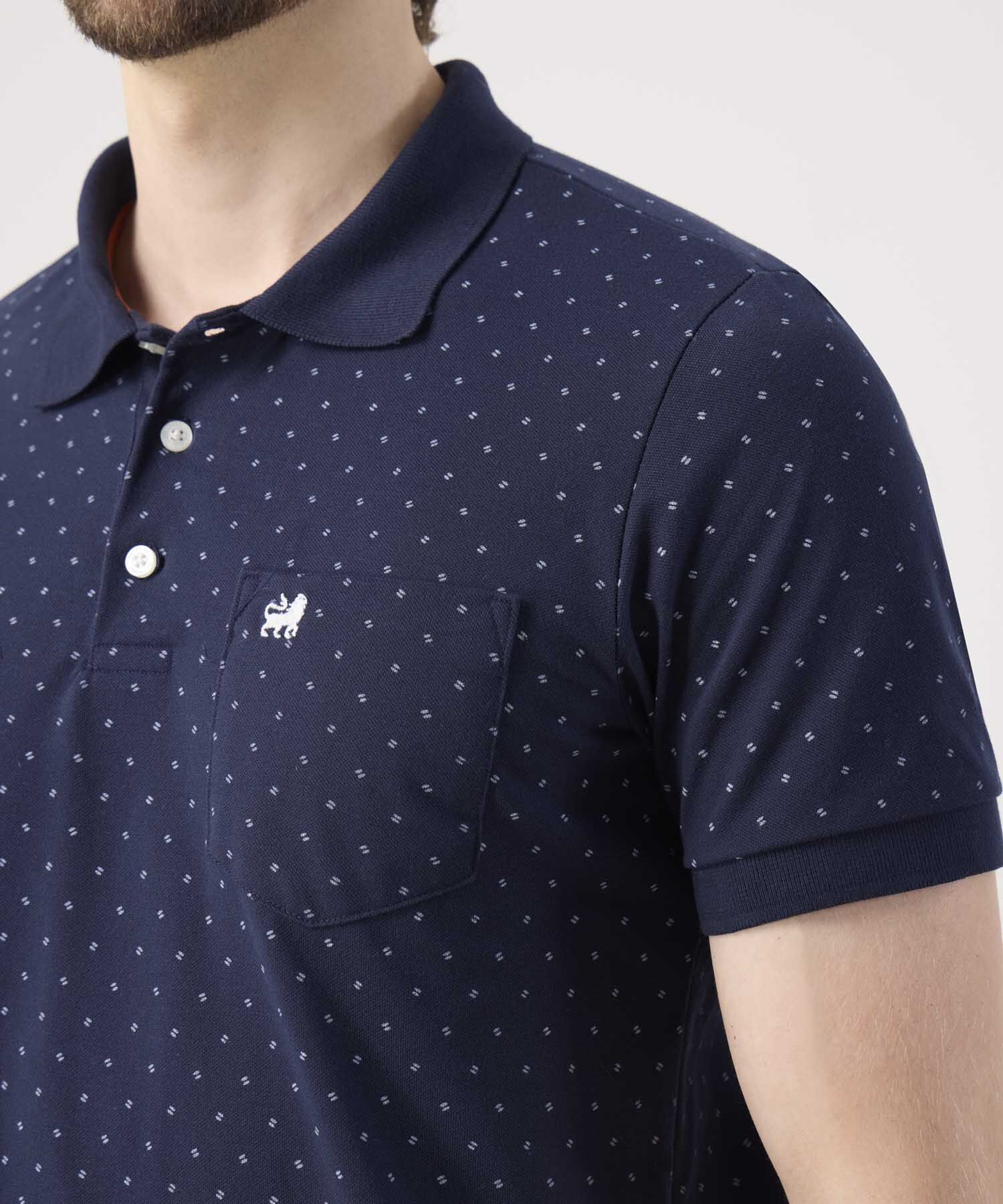 Polo Estampada Con Bolsillo En Lateral 