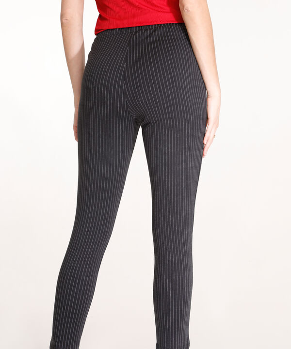 Leggings Preteñido Con Bolsillos Ribete En Frente, Simulacion Jota, Lineas Negro