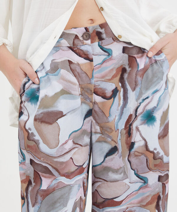 Pantalón Estampado Fluido Bota Amplia