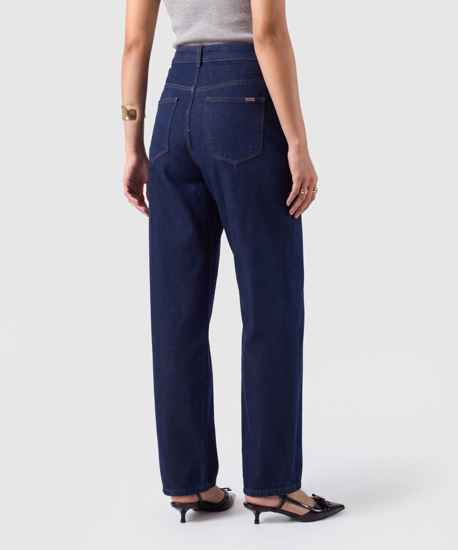 Jean Fit Barrel Con Cintur&oacute;n Para Mujer