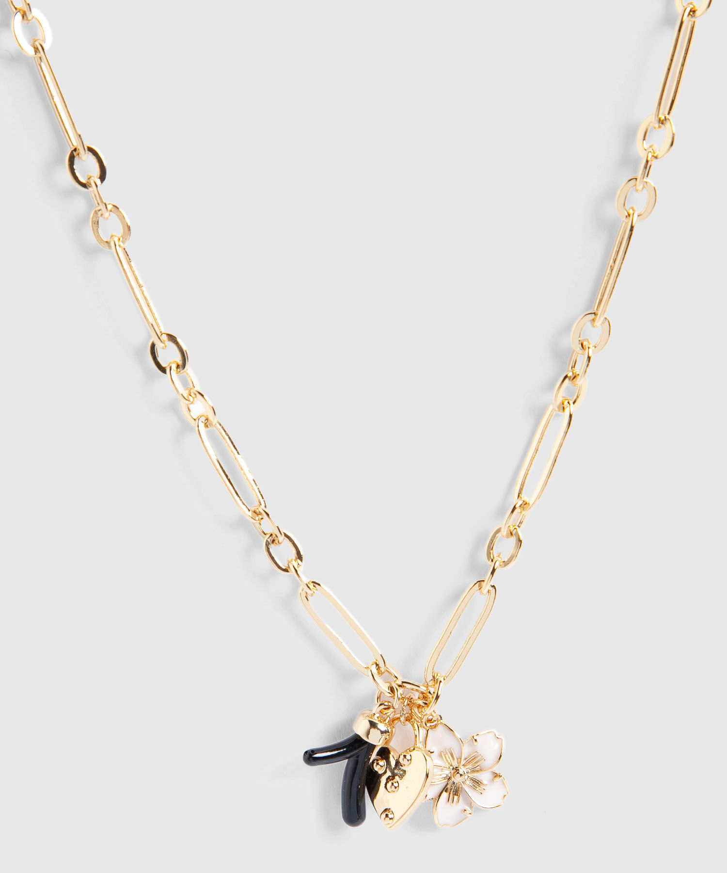 Collar Dorado con Dijes