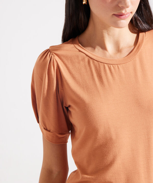 Camiseta Manga Corta Englobada