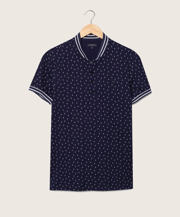 Polo Estampada, Cuello Mao, Manga Corta Con Cuello Y Puños Tejidos Preteñidos, Silueta Slim Fit