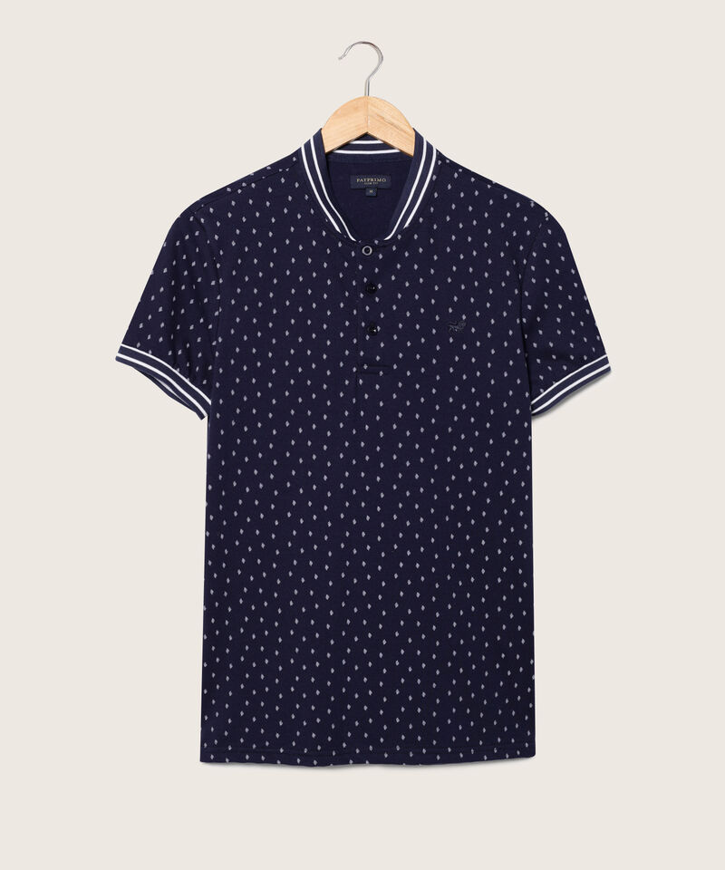 Polo Estampada, Cuello Mao, Manga Corta Con Cuello Y Puños Tejidos Preteñidos, Silueta Slim Fit