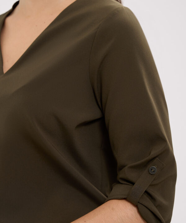 Blusa Escote en V image number null