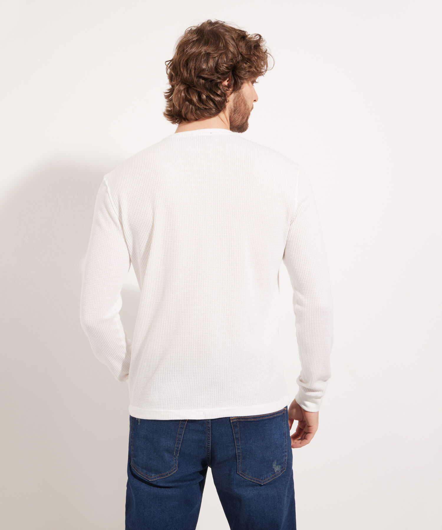 Camiseta Manga Larga Unicolor Cuello Henley