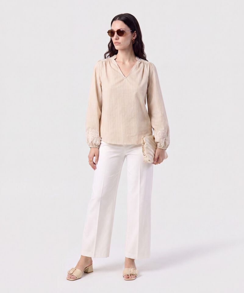 Blusa con Bordado en Pu&ntilde;os para Mujer