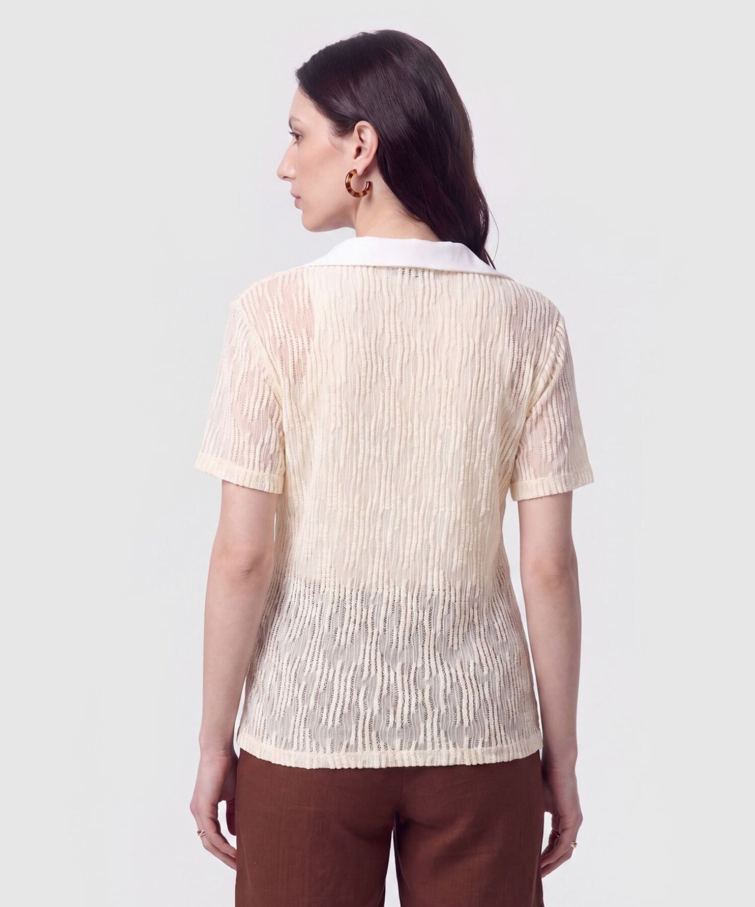 Polo Texturizada Con Cuello En V Para Mujer