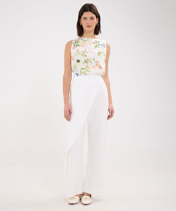 Blusa Estampada Escote de Ojal image number null