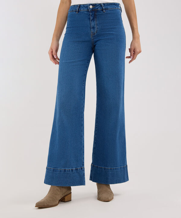 Jean Wide Leg Con Detalle En Costados Tono Azul Medio Claro image number null