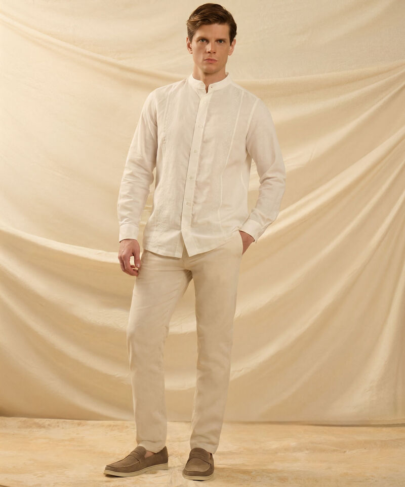 Pantal&oacute;n Chino de Hombre Corte Slim Fit Moderno