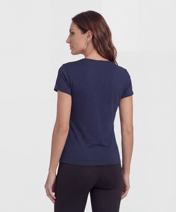 Camiseta Unicolor Texturizada