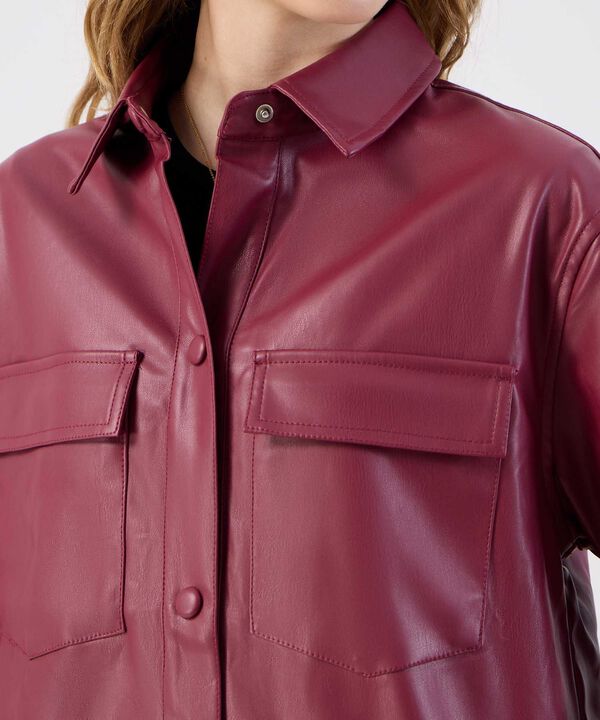 Sobrecamisa Efecto Piel Estilizada image number null