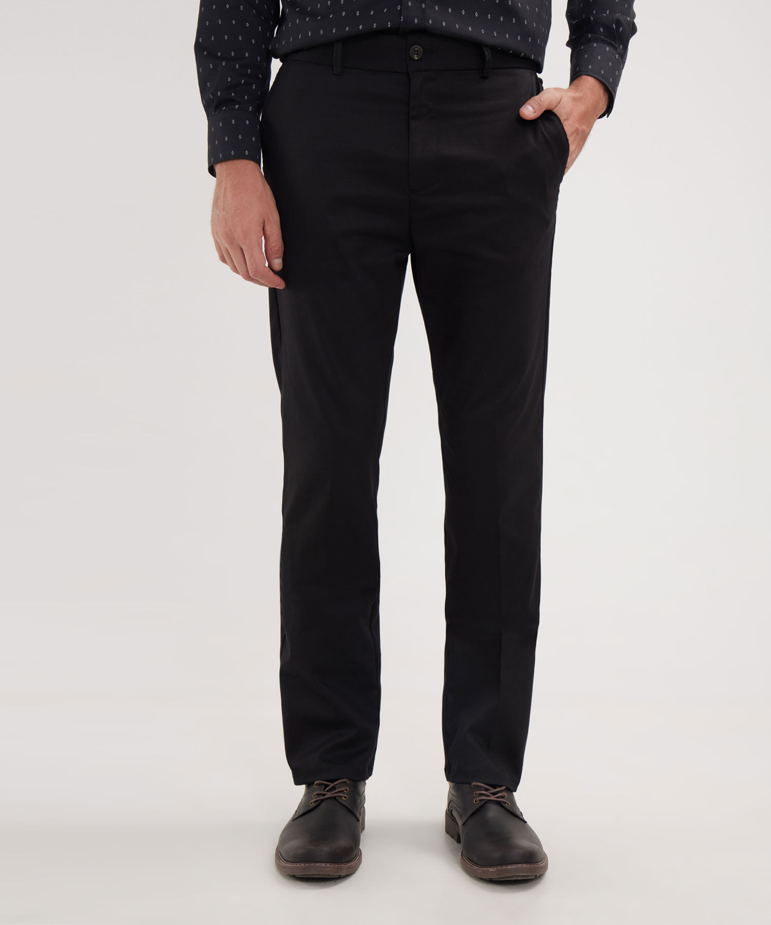 Pantalon Chino Unicolor Silueta Regular Fit