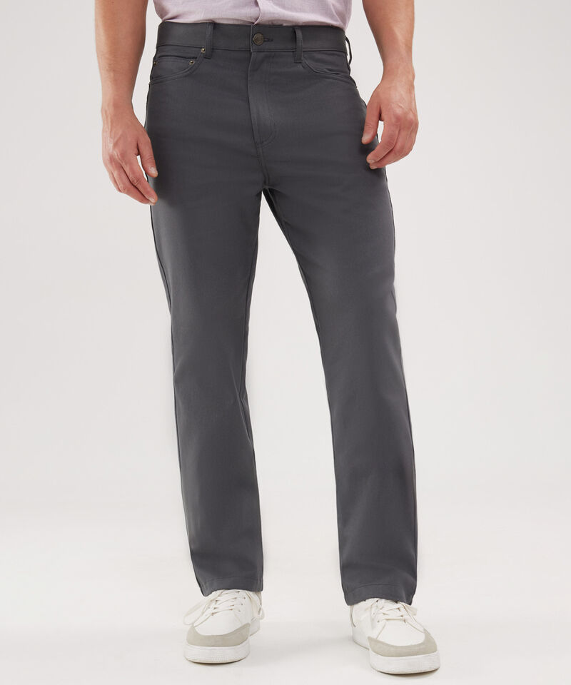 Pantalon Unicolor, 5 Bolsillos, Silueta Regular Fit