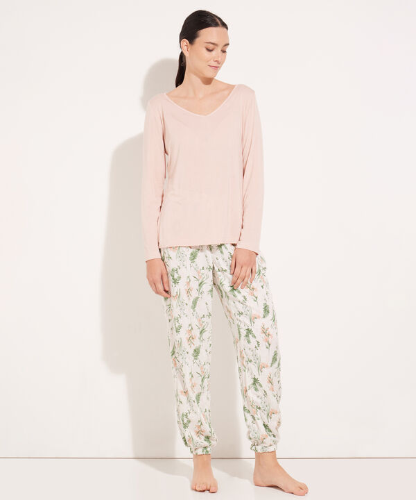 Pijama Camiseta Manga Larga Cuello V Unicolor Y Pantalón Plano Estampado