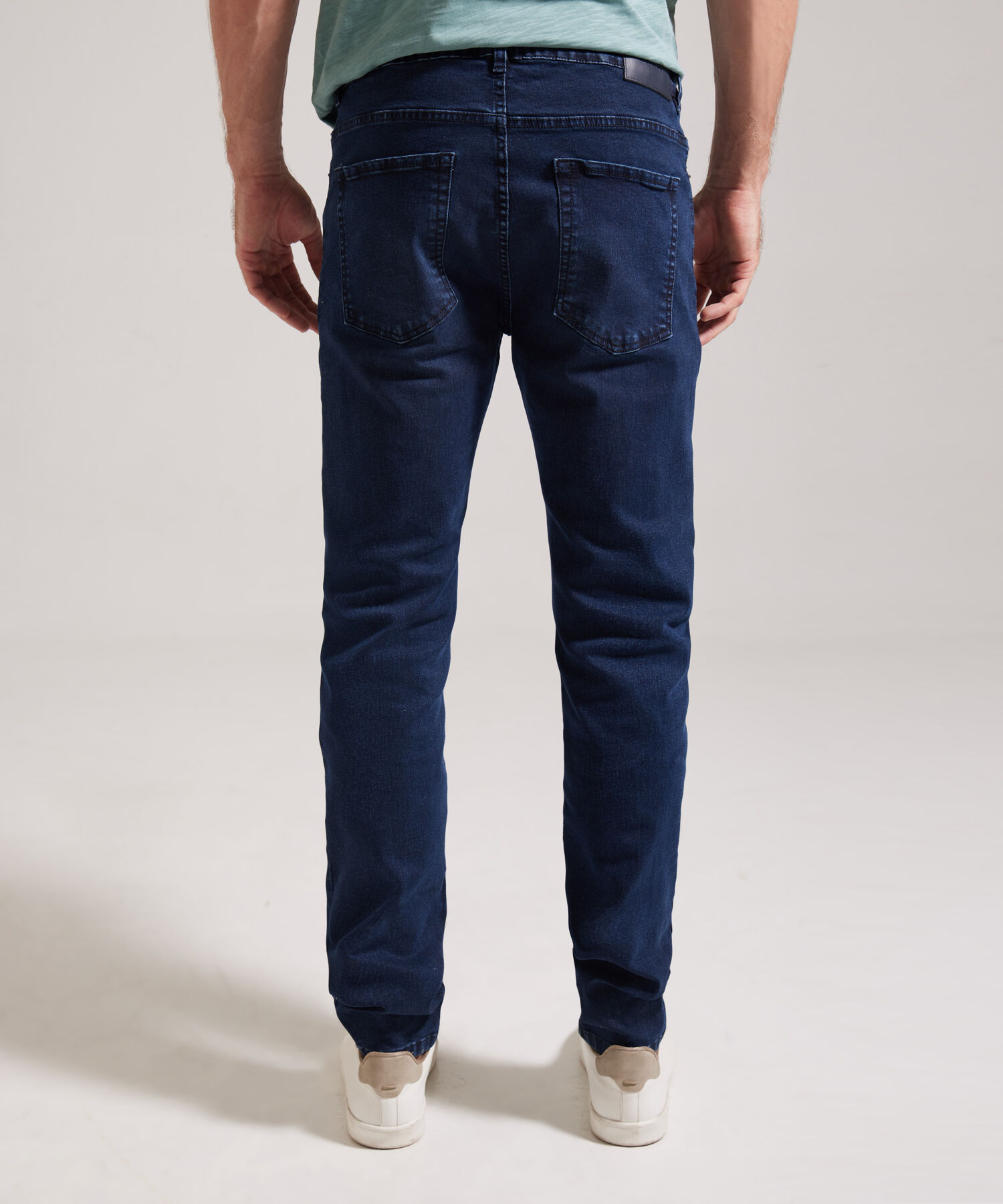 Jean Slim Tono Negro