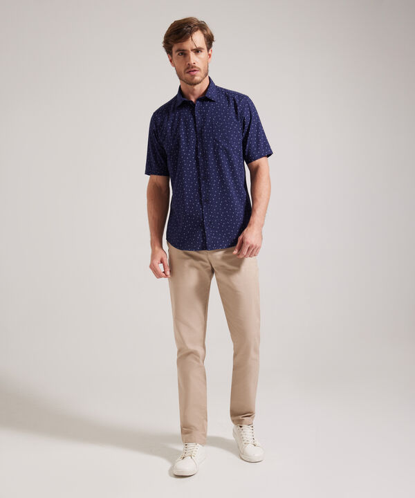 Camisa Manga Corta Estampada Miniprint, Silueta Regular Fit Con Bolsillo