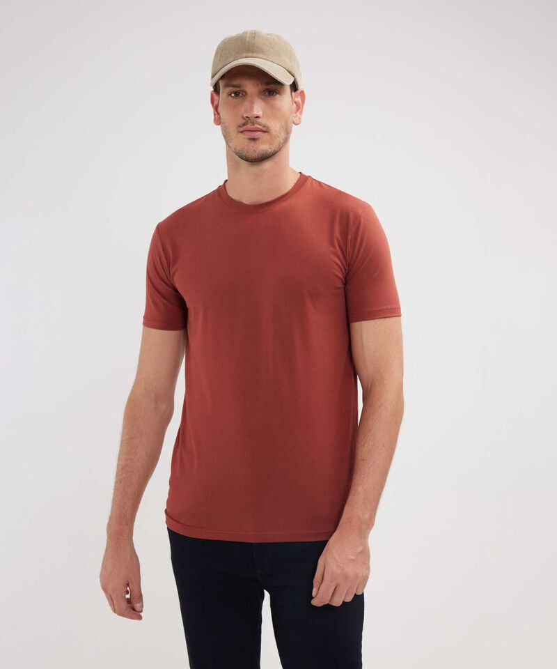 Camiseta Slim Cuello Redodno Manga Corta