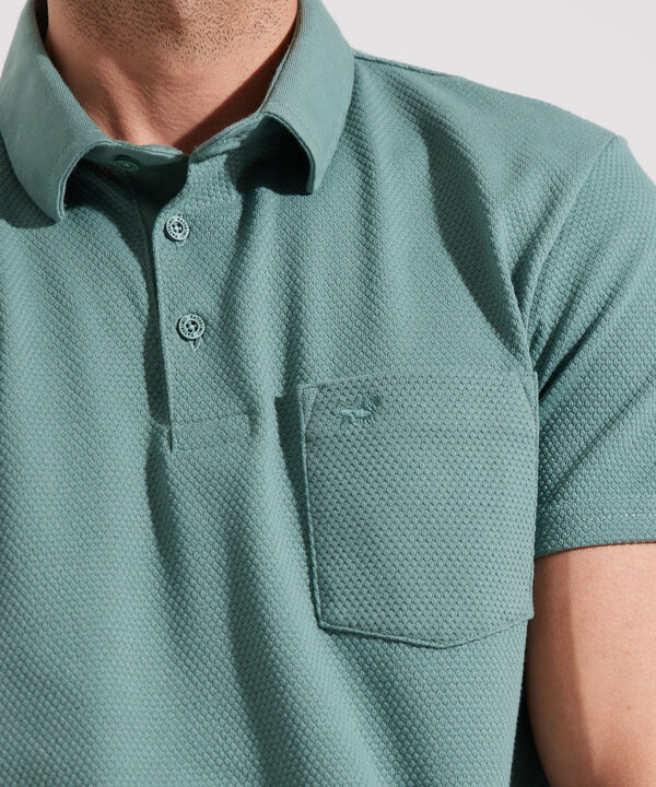 Polo Unicolor Textura, Cuello Duro Con Bolsillo, Silueta Slim Fit, Kairós image number null