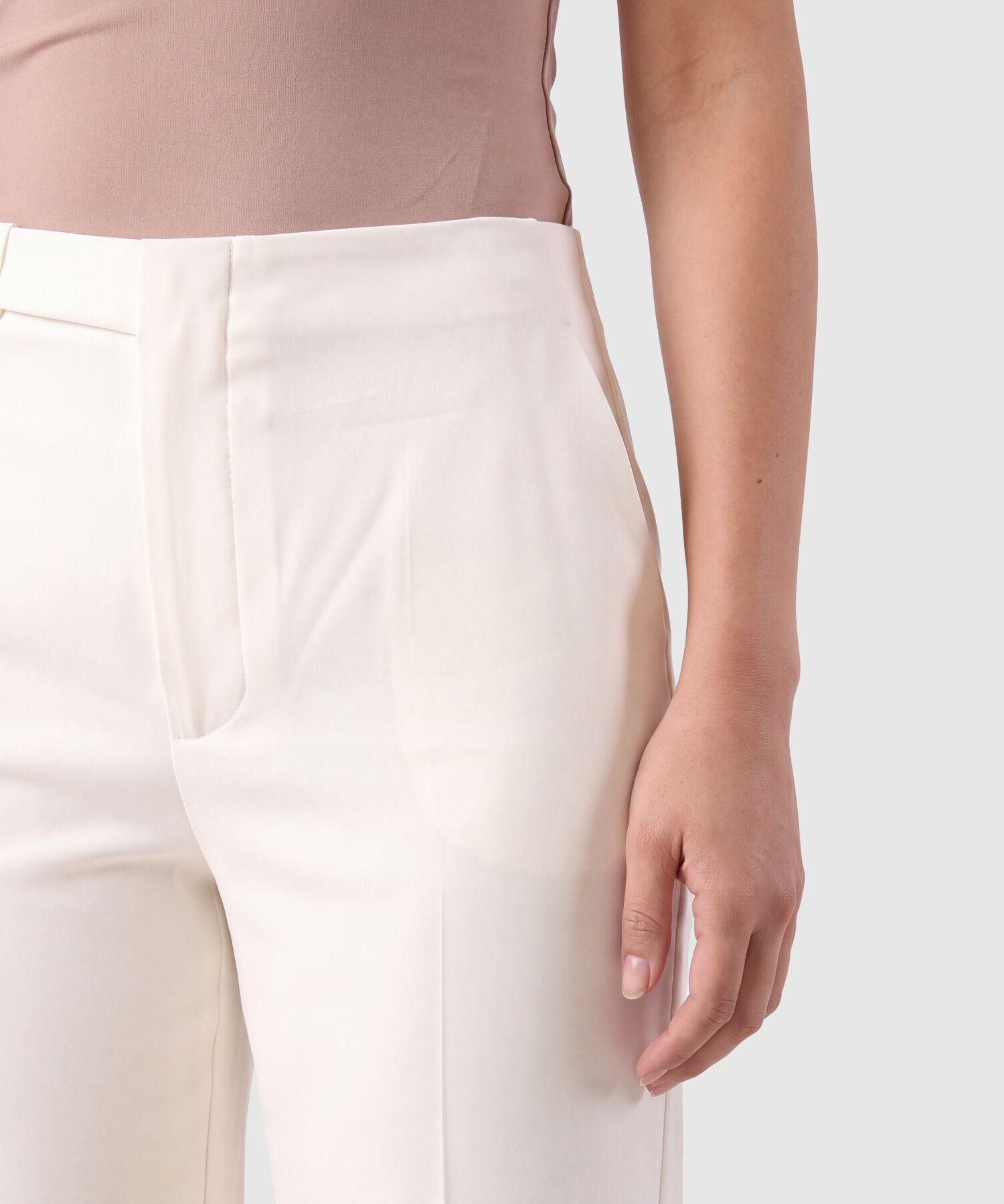 Pantal&oacute;n Bota Semiacampanada Para Mujer