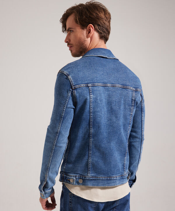 Chaqueta Trucker Tono Azul  Oscuro