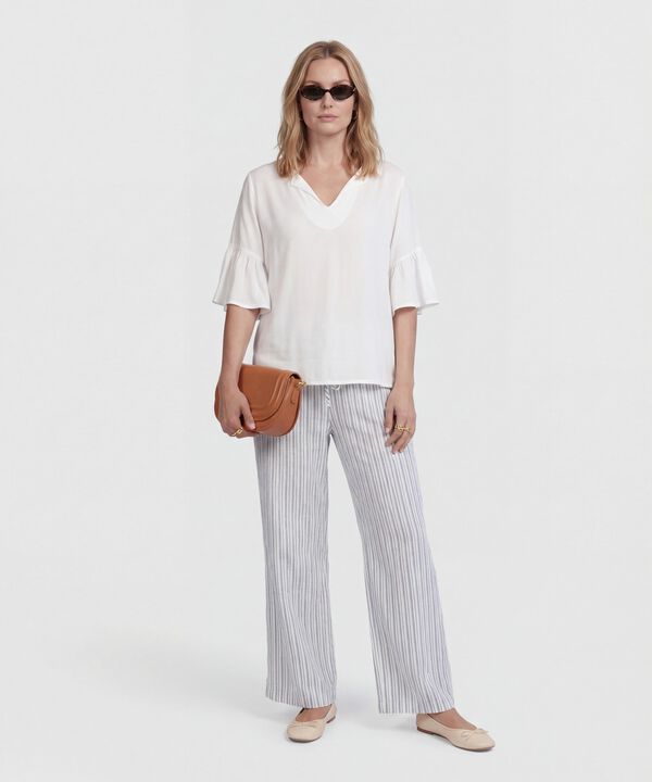 Blusa Cuello En V Con Manga Volante Mujer