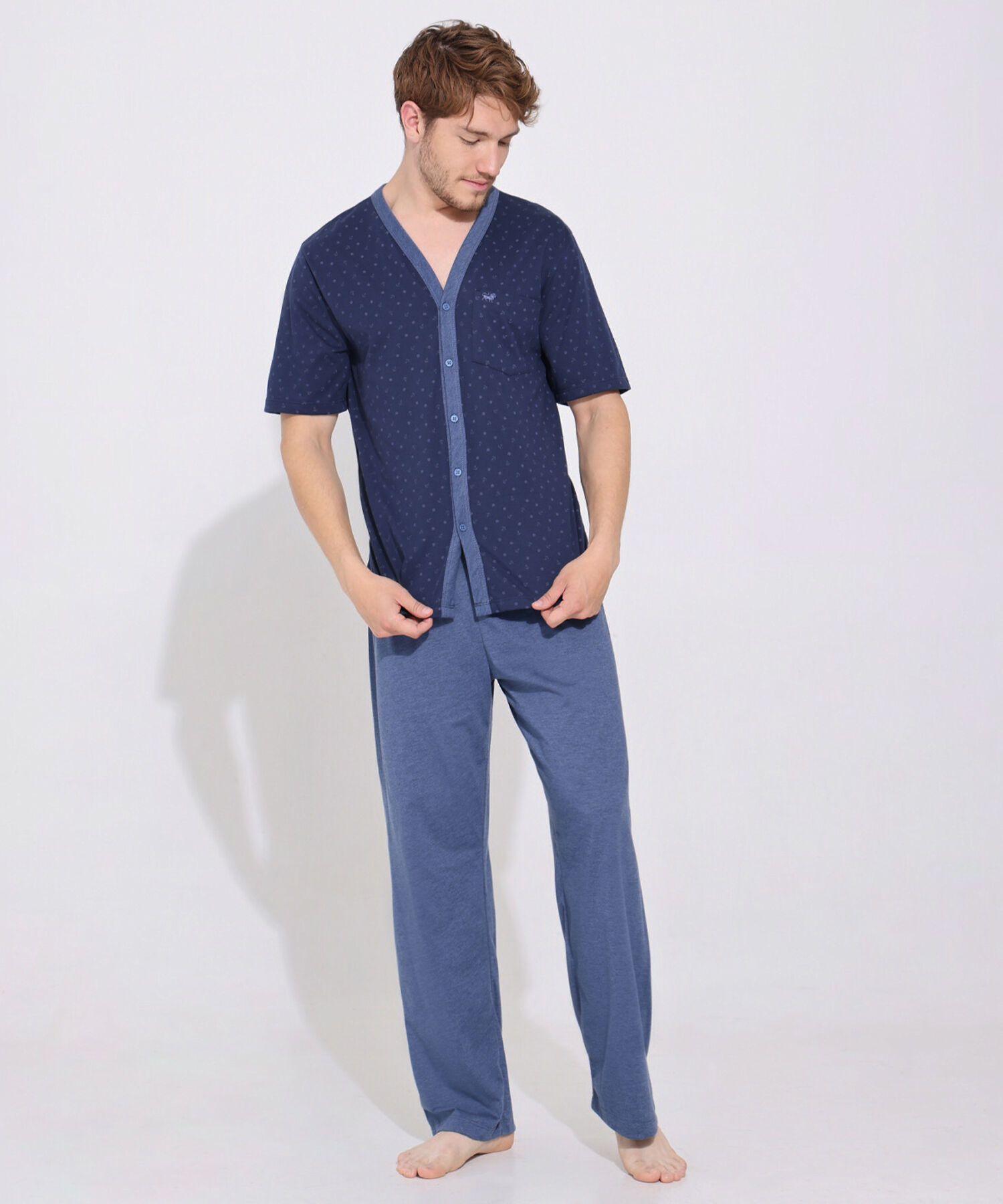 Pijama Camiseta Abierta Manga Corta Con Pechera Contraste Estampada Y Pantalón Unicolor